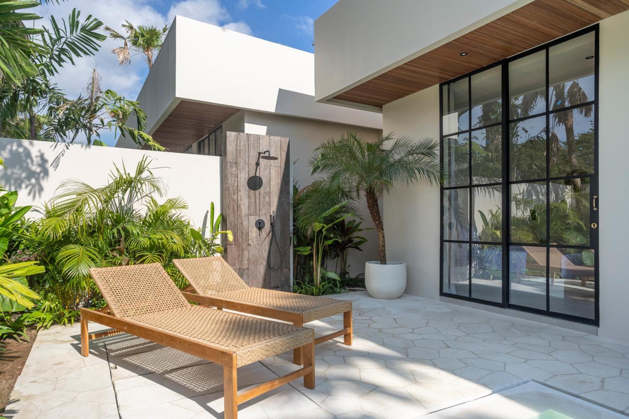 The Dreamland By The Young Villas Uluwatu  Exterior photo